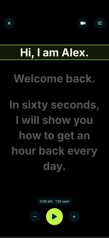 Prompter on a dark screen: large centred lines of a script, a play button and a reading speed of 130 words per minute.